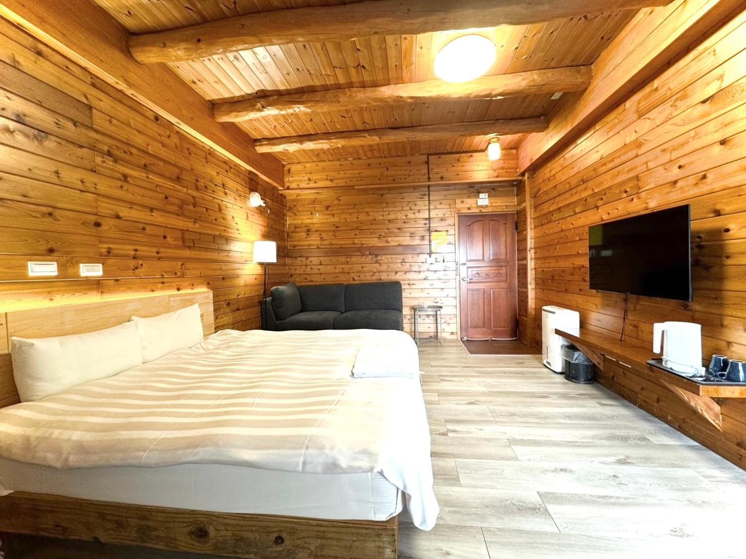 Dingdai Glass Villa Ренай Екстериор снимка