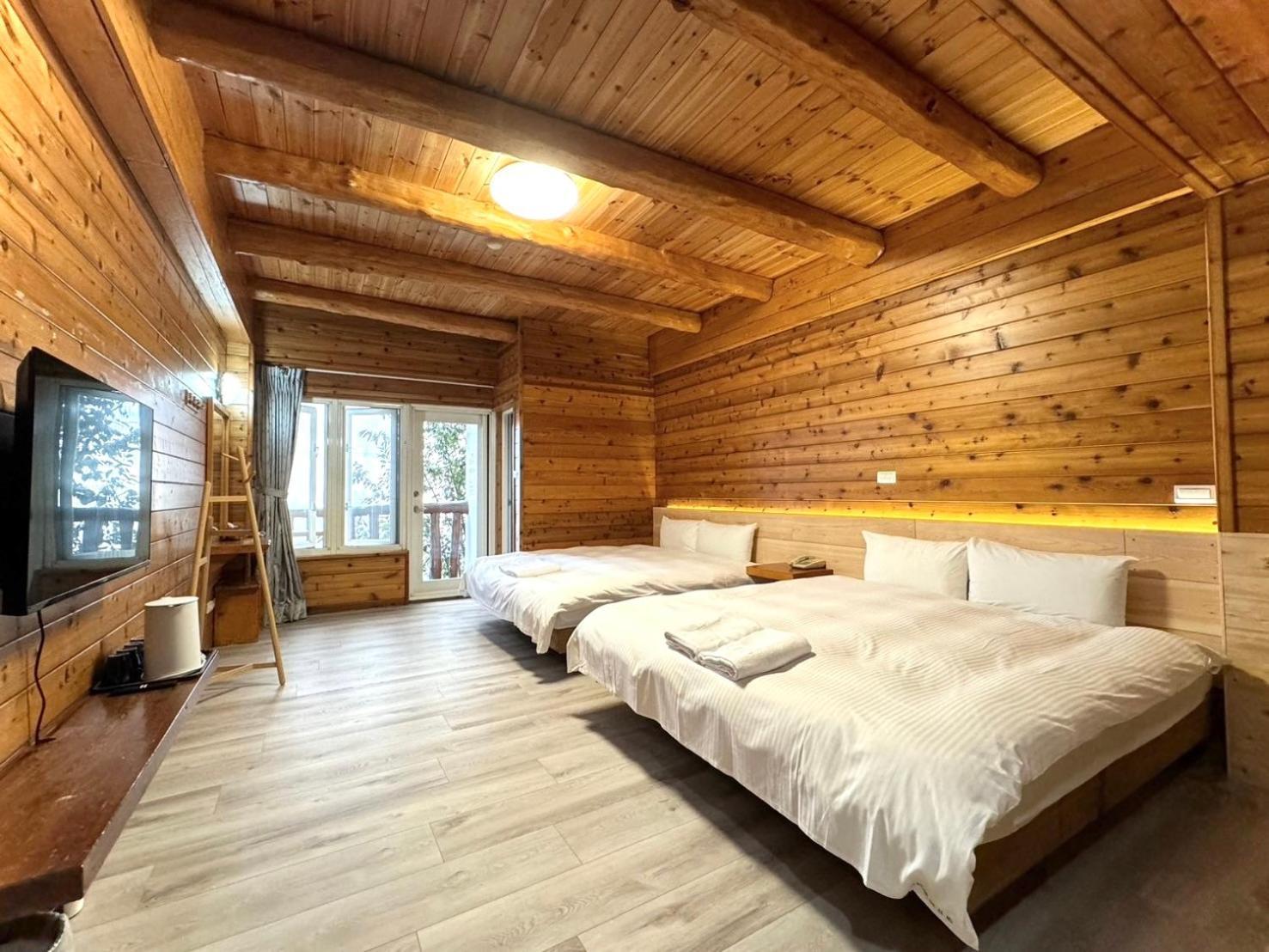 Dingdai Glass Villa Ренай Екстериор снимка