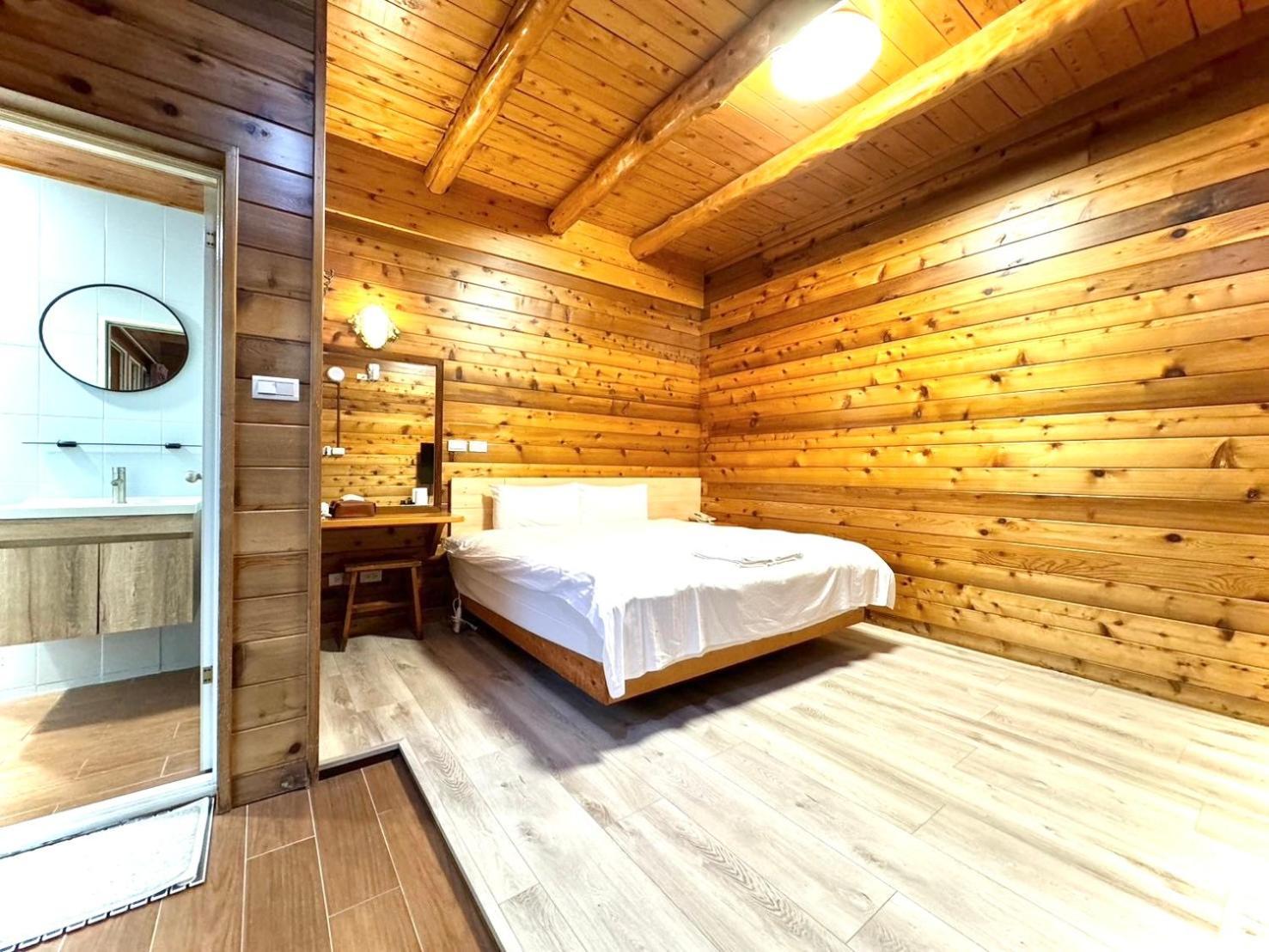 Dingdai Glass Villa Ренай Екстериор снимка