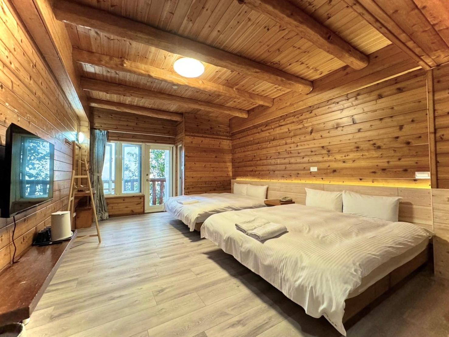 Dingdai Glass Villa Ренай Екстериор снимка