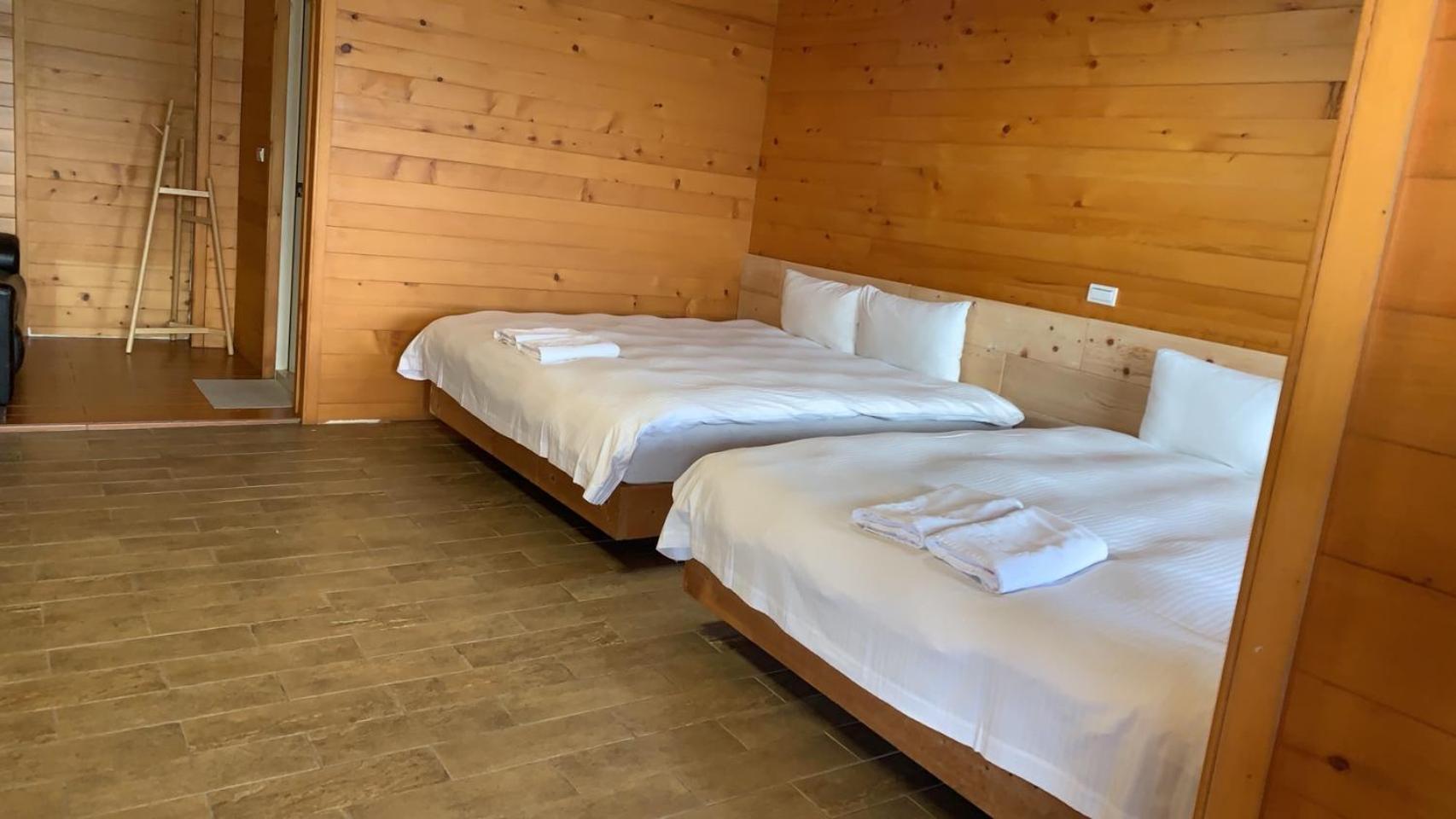 Dingdai Glass Villa Ренай Екстериор снимка
